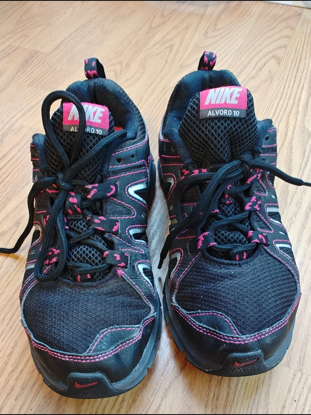 Nike Air Alvord 10 Trail Running Shoes Black Pink Silver Women’s 8.5